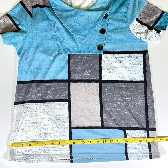 Exclusive ❤ - Women's Size M - Blue, Grey & White Square Design - Short Sleeve - Picture 8 of 10